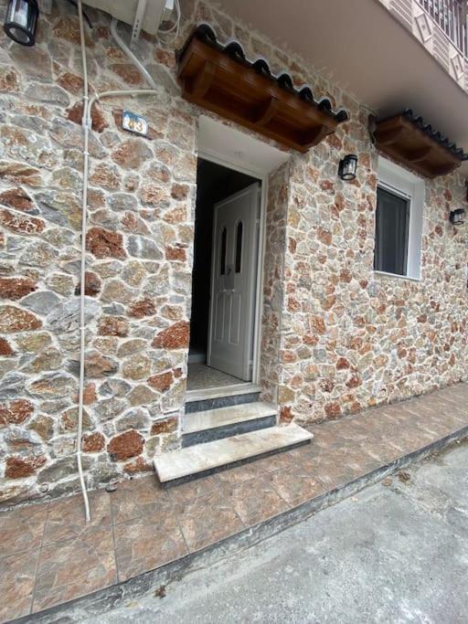Stone House 48 M Apartment Acharnes Exterior photo